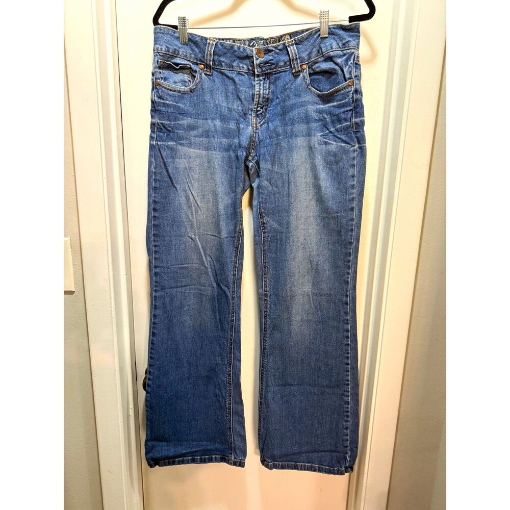 Refuge Women's Starlet Flare Blue Denim Jeans 14L Medium Wash Embroidered